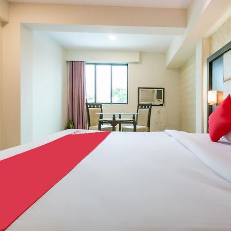 Collection O Hotel Pearl Residency Taloje Budrukh Kültér fotó